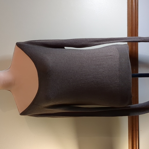 American Eagle Outfitters long sleeved brown shirt, sized Small - Picture 5 of 9